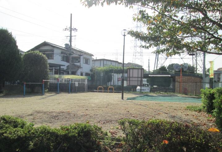 Sale already cityscape photo. It is a short walk to the nearby park