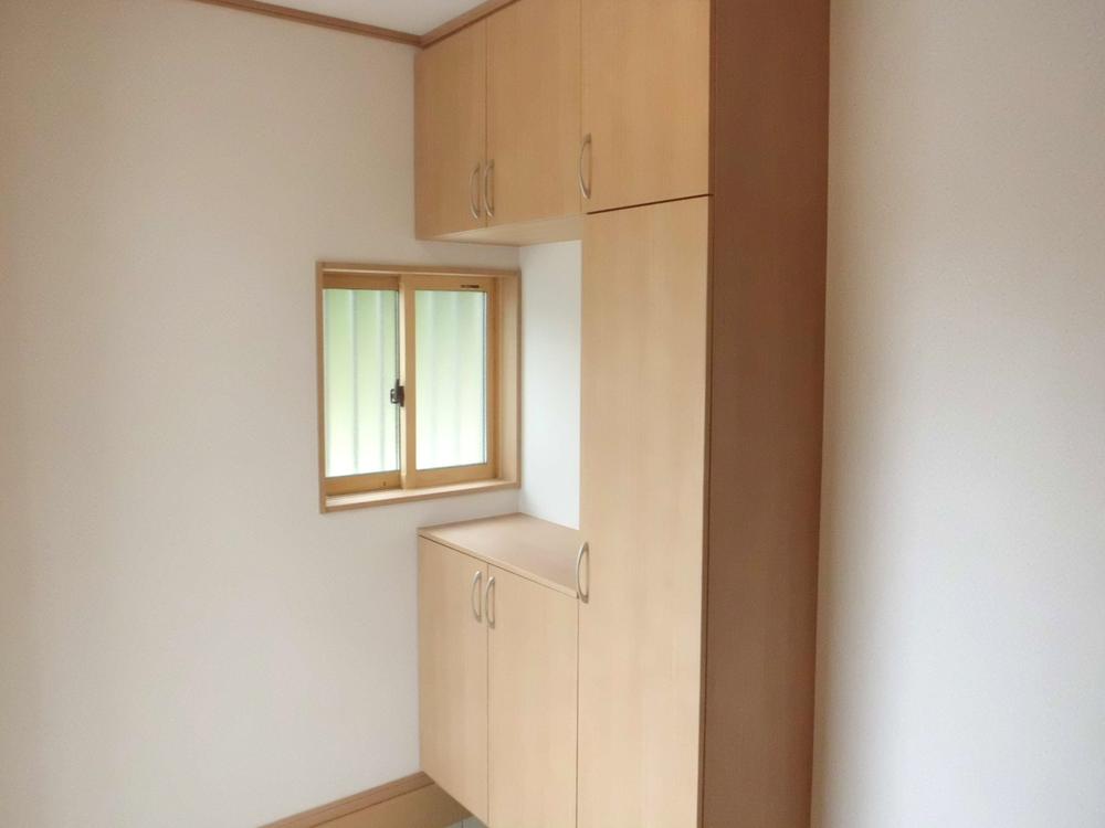 Entrance. Shoe box can be stored a lot of shoes