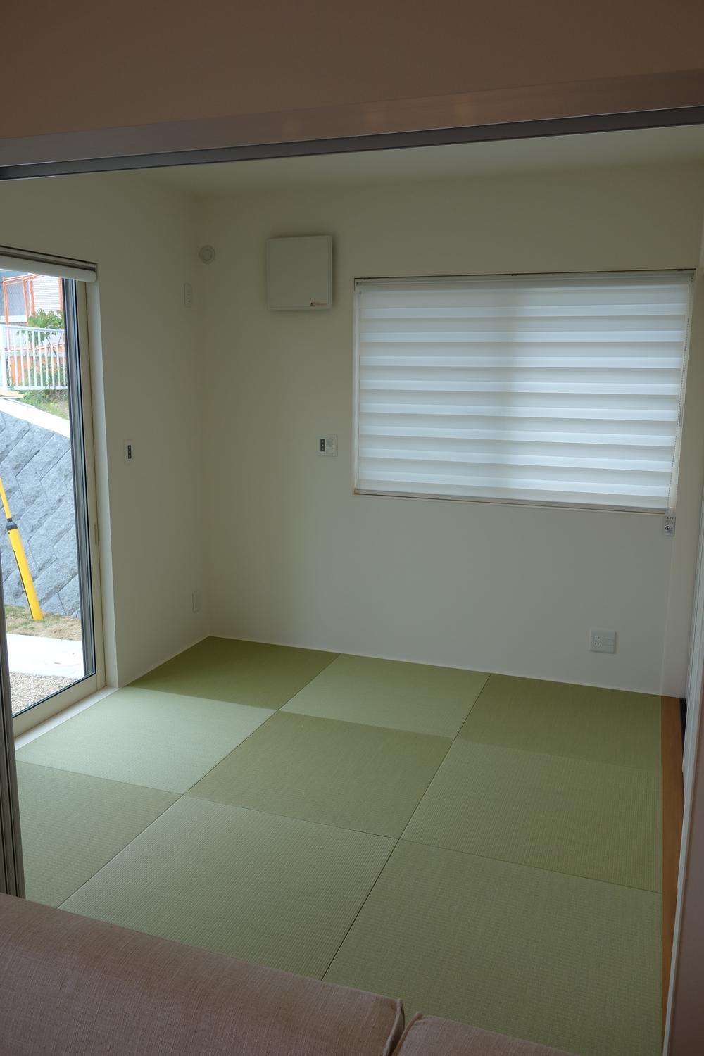 Other introspection. Japanese style room