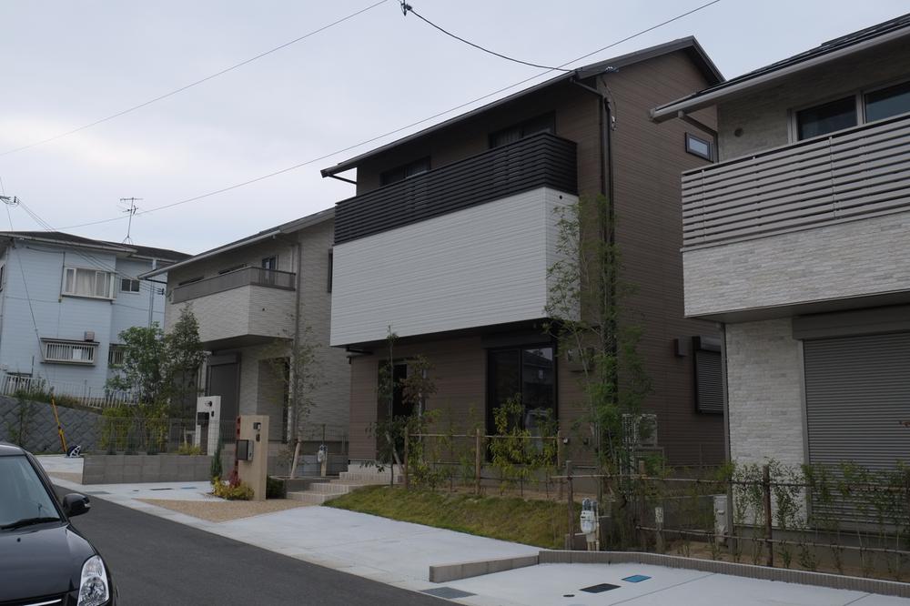 Local appearance photo