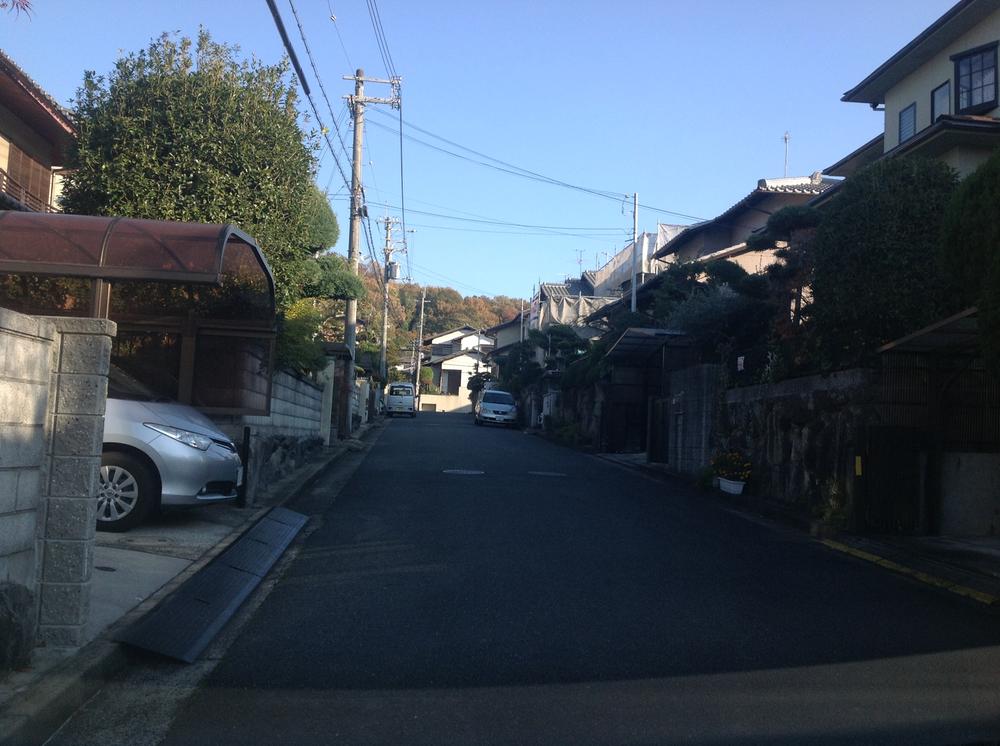 Local photos, including front road. Local (12 May 2013) Shooting