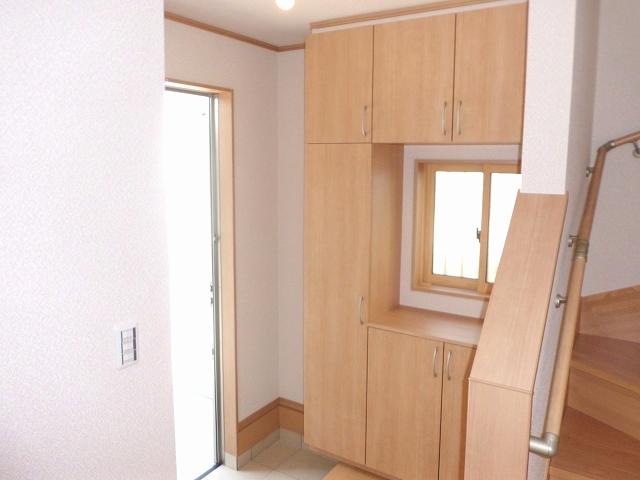 Entrance. Shoe box can be stored a lot of shoes