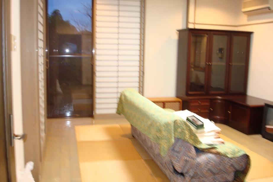 Non-living room. Indoor (12 May 2013) Shooting