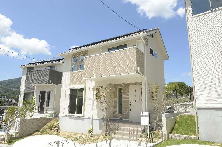 Local appearance photo. No. 2 destination model house There is also a conditional land.  You can Ouchi favorite. 