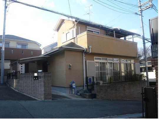 Local appearance photo. This property appearance.