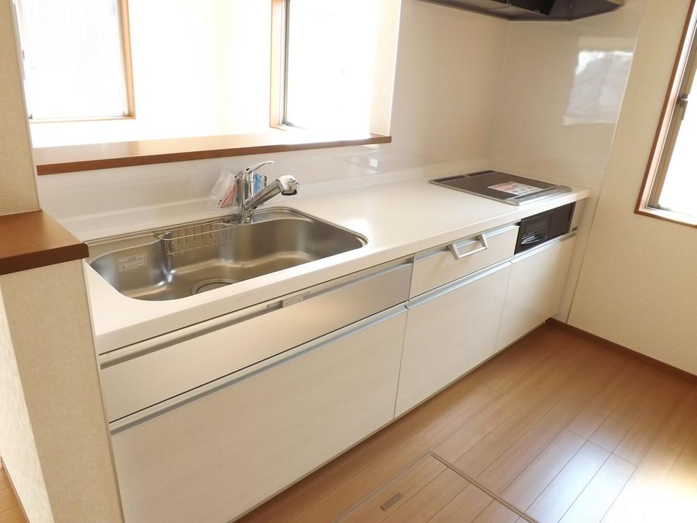 Kitchen. Local photo (kitchen) Slide storage, Water purification function shower faucet