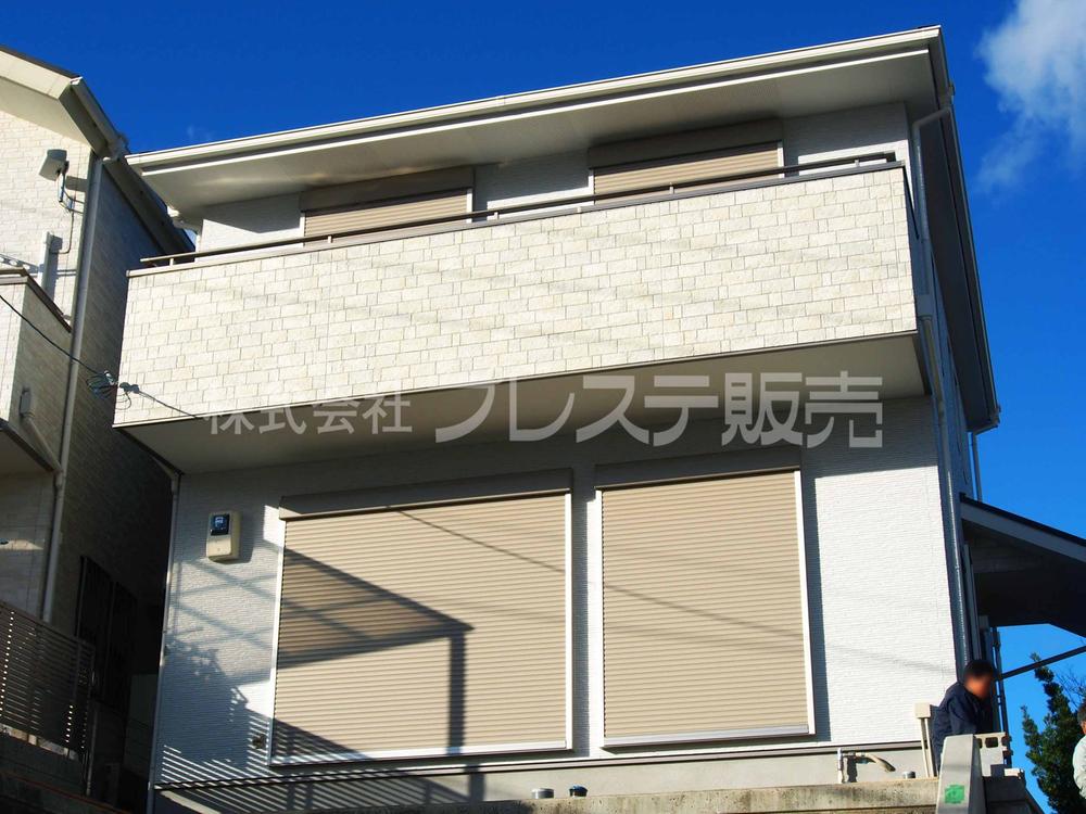 Local appearance photo. Local photos (appearance) building completed!  Guests visit the actual in the building ※ Since our attendant is not resident in the local, If you would like to be local for your visits, In advance to thank you for your contact. 