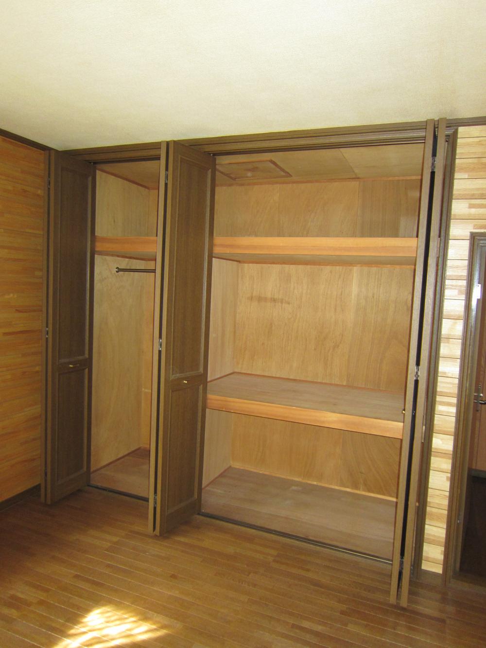 Receipt. Usability good thing input There is also shelves.      Indoor (September 2013) Shooting