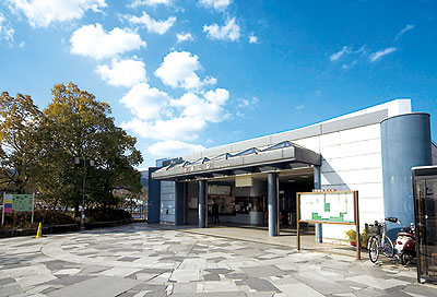 Other Environmental Photo. From an 8-minute walk "Higashiyama" station: "Higashiyama" station, Let solo department store, etc. in front of the station is to Ikoma Station 11 minutes. For good access to 20 minutes and the city center in a fast express train from there to Namba Osaka, Person often has been commuting from the same town to Osaka city