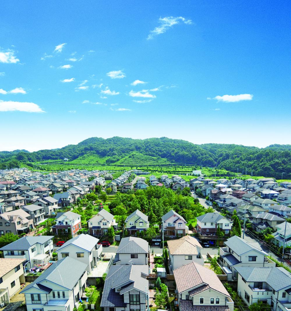 Sale already cityscape photo. Kikumidai residential area, The "loose healthy living," was developed in the main concept,