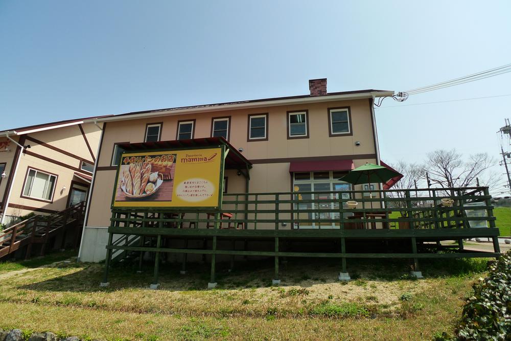 Other Environmental Photo. Mamma 800m to cafe . Perfect Mamma cafe for lunch with mom friends, Italian restaurant of reputation and delicious even in local. Gelato also enhance (Station). 