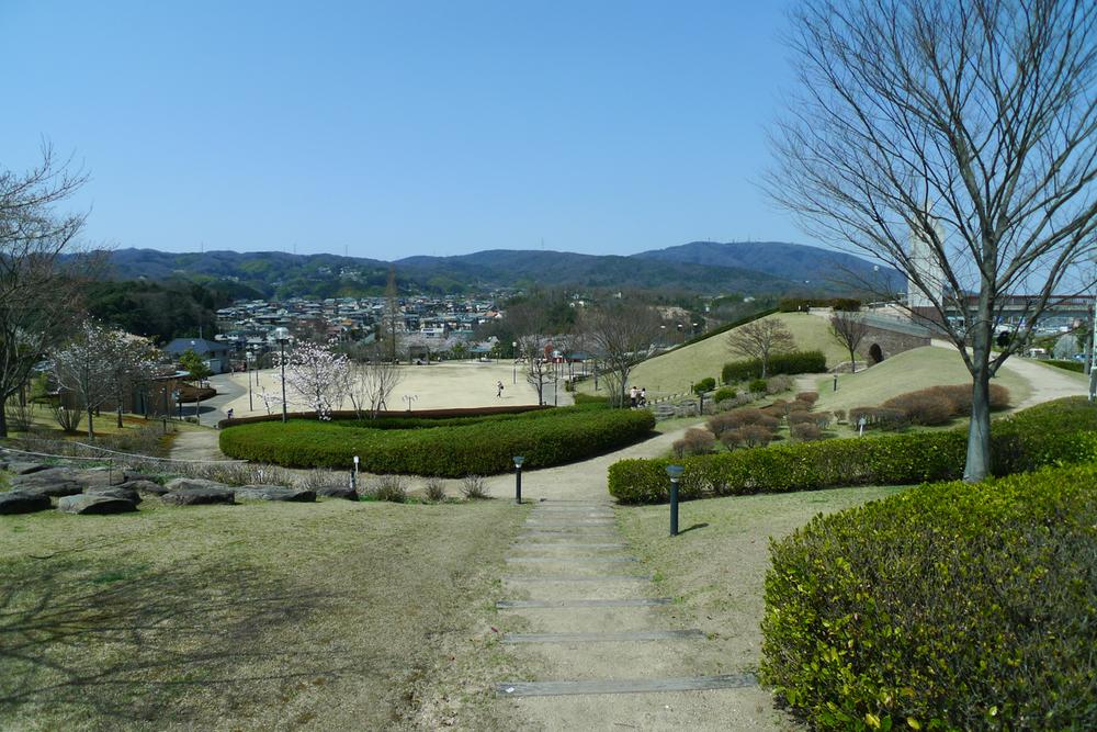 Other. Holiday in many of the family nor from afar if the visit "Hegurikita park". Trimmed even young children play equipment, Beautiful park