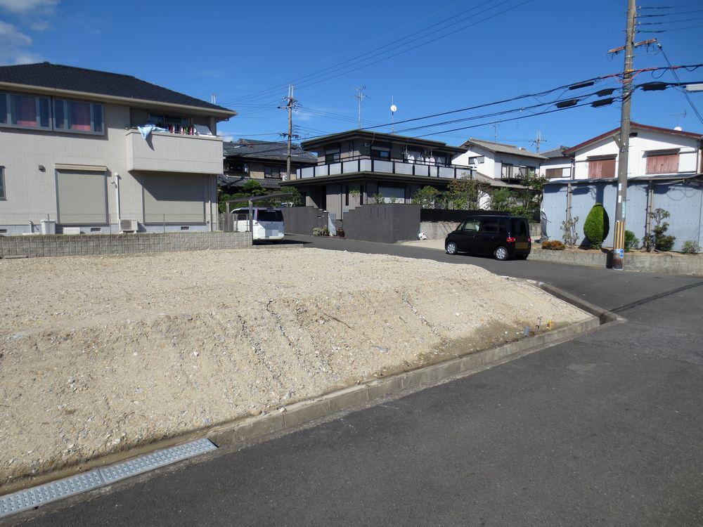 Local photos, including front road