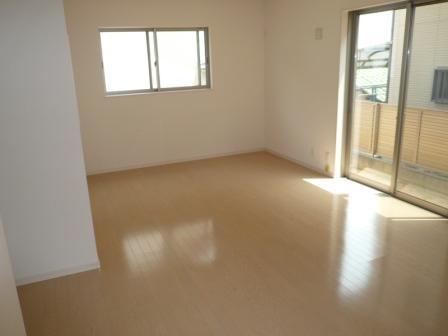 Same specifications photos (living)