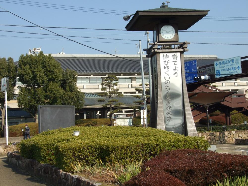 Government office. town hall, 700m to the town gymnasium