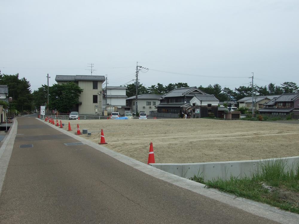 Local photos, including front road