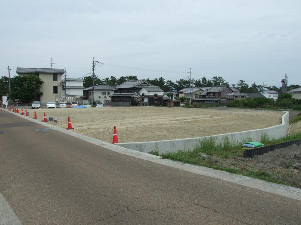 Local photos, including front road