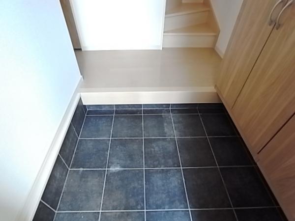 Same specifications photos (Other introspection). Same specifications entrance