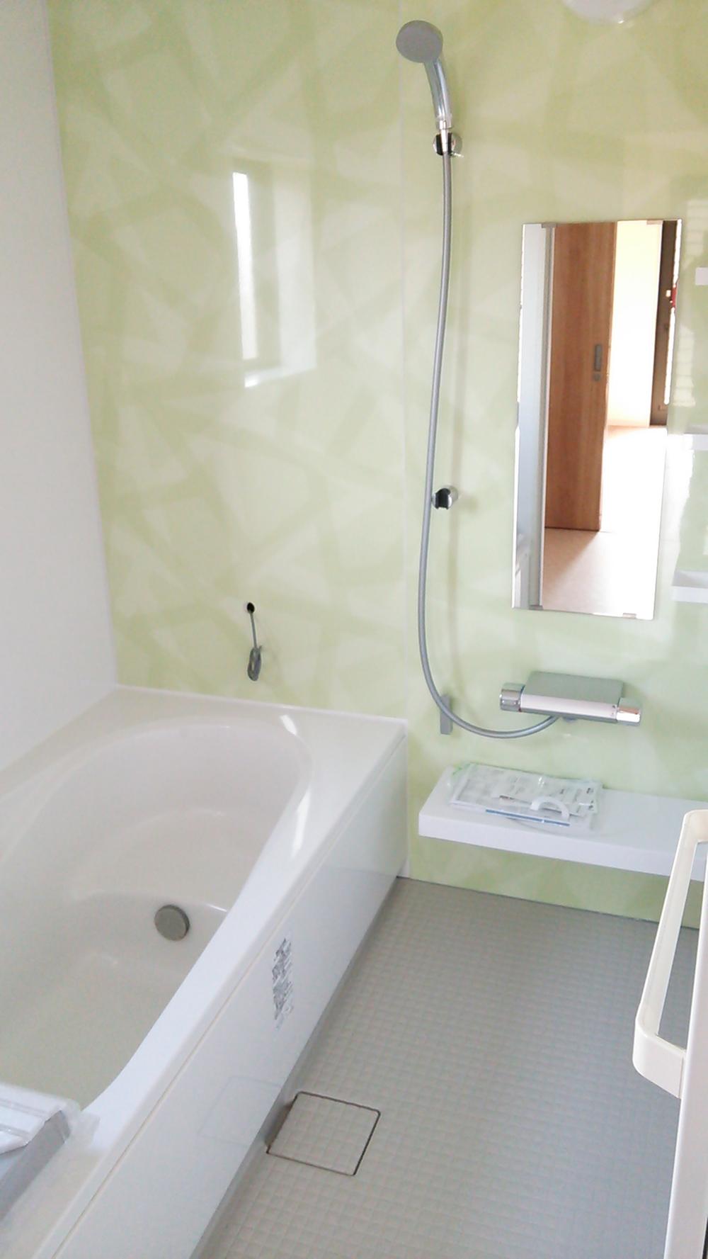 Same specifications photo (bathroom). Example of construction bathroom