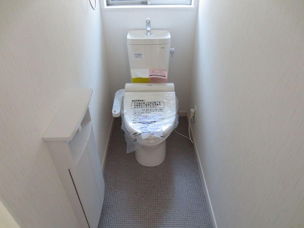 Toilet.  ■ The first floor is equipped with Washlet ■ 