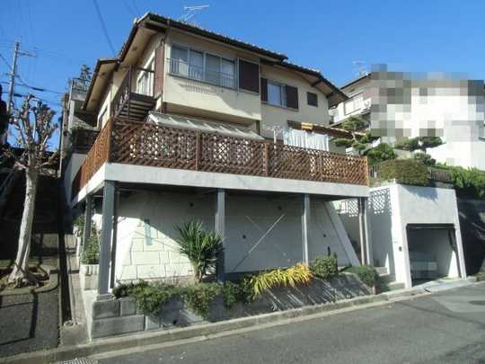 Local appearance photo. Exterior (1)