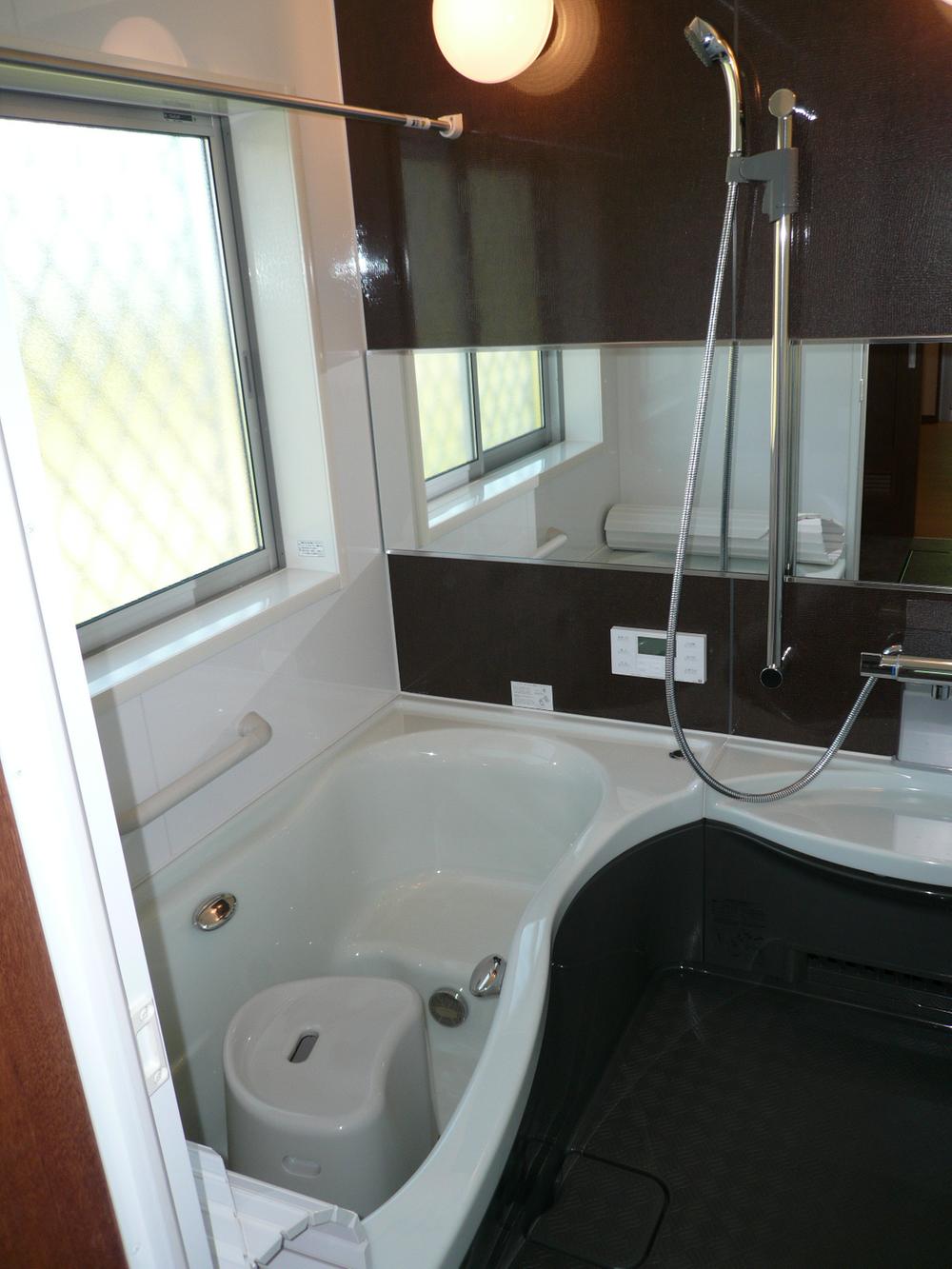 Same specifications photo (bathroom). Same specifications construction cases