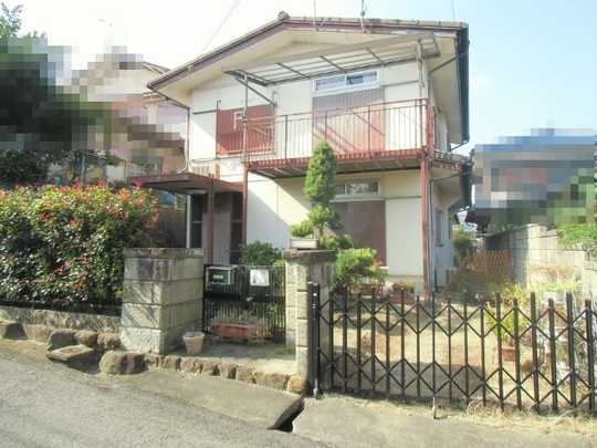 Local appearance photo. Exterior (1)