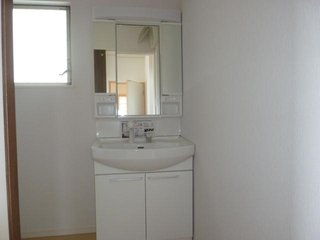 Same specifications photos (Other introspection)