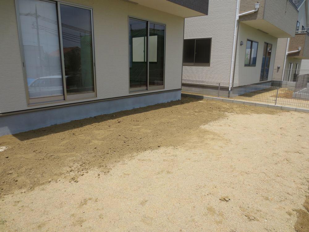 Garden.  ■ There garden on the southeast side, Day is good! (1 Building garden) ■ 