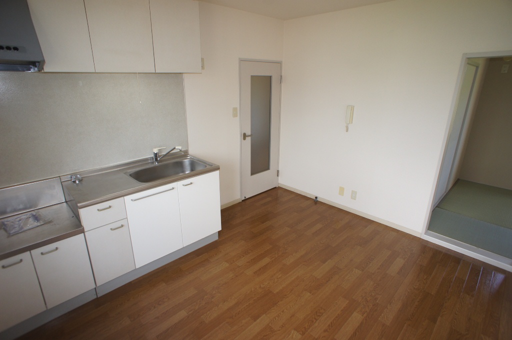 Living and room. How is yours! !