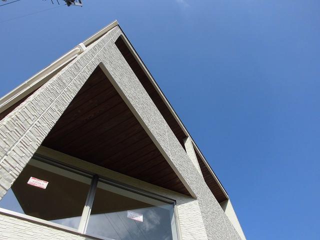 Model house photo. The appearance of the open house of the currently published in