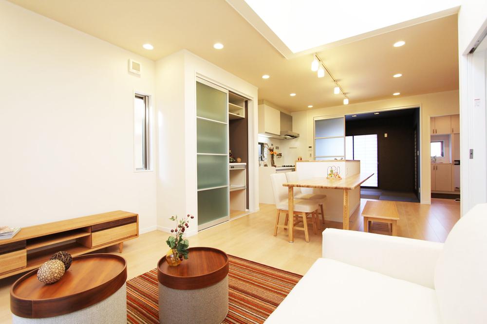 Living. Osaka model house (No. 4 locations)
