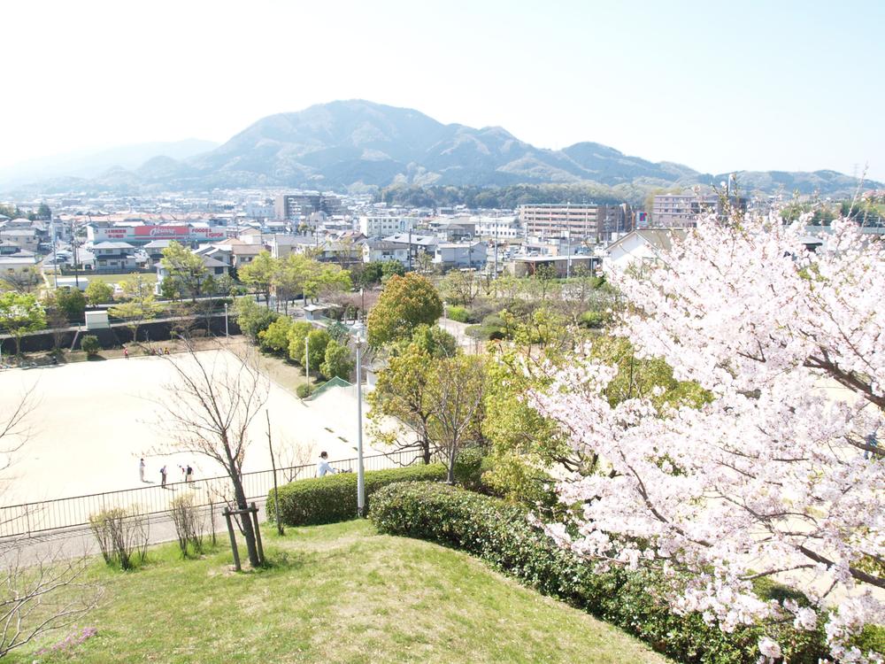 park. Asahigaoka 1160m to neighborhood park