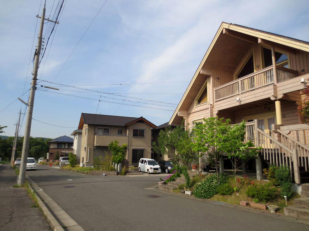 Local photos, including front road