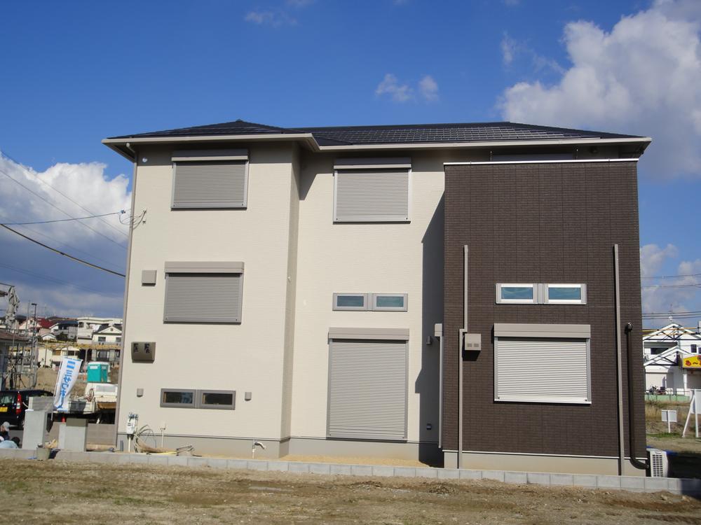 Model house photo. A house with a built (November 2013) Shooting