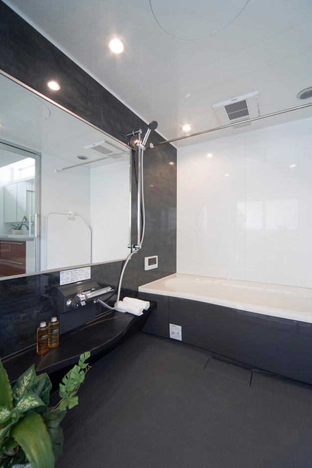 Same specifications photo (bathroom). Spacious bathroom Same specifications