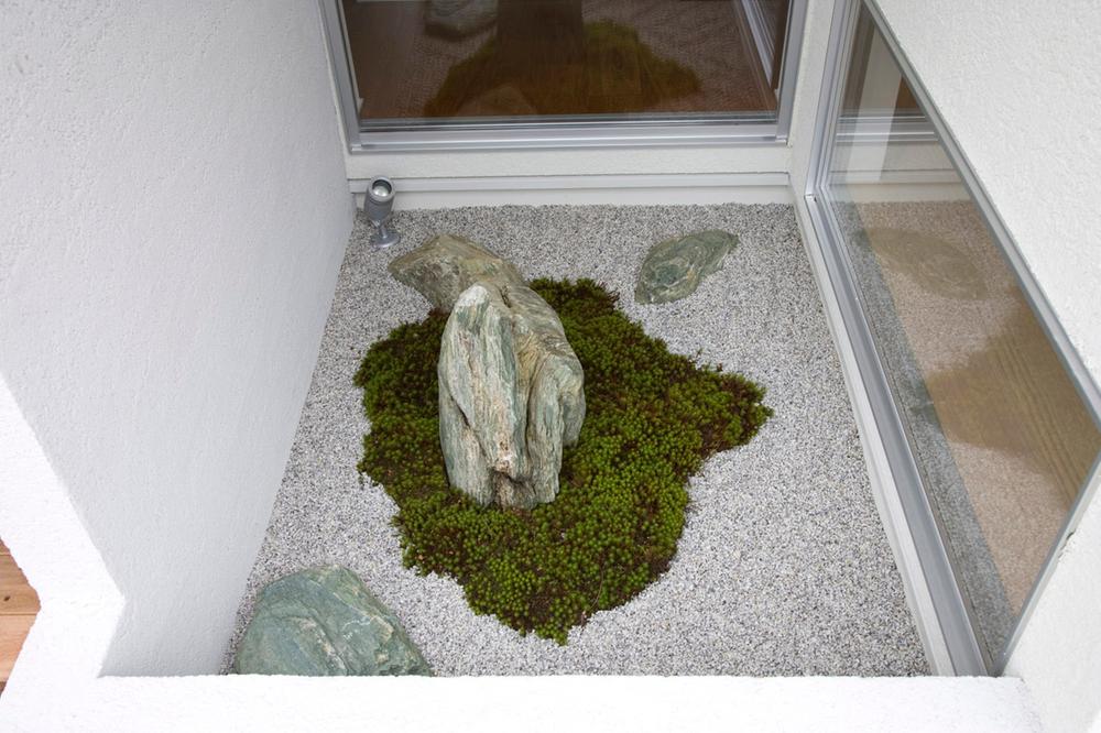 Garden. garden Same specifications