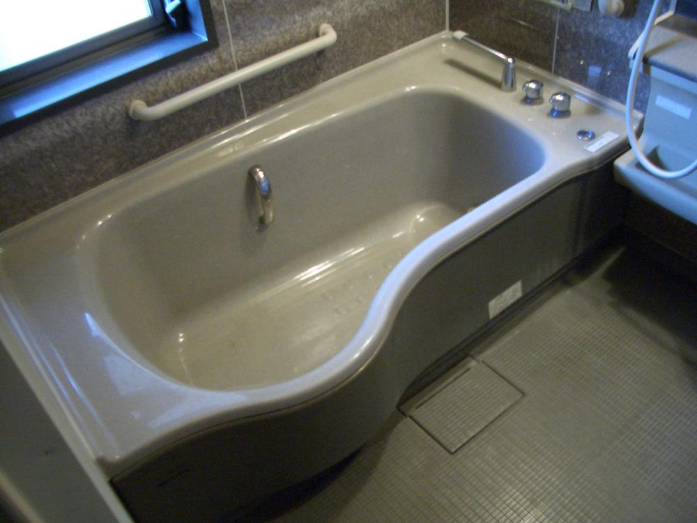 Bathroom. Indoor (11 May 2013) Shooting