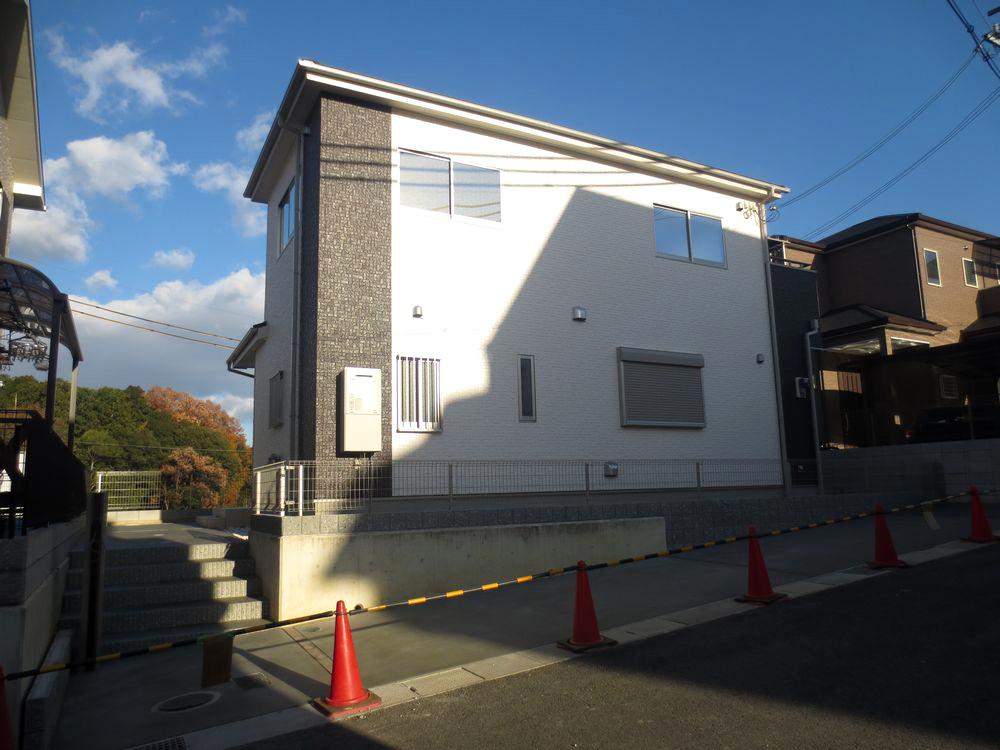 Local appearance photo.  ■ 1 Building appearance ■ 