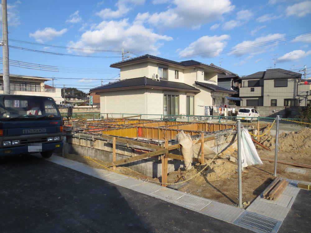 Local appearance photo. ■ Local (December 2013) Photography: Building 2 ■