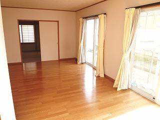 Living. Indoor (11 May 2013) Shooting