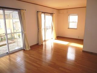 Living. Indoor (11 May 2013) Shooting