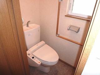 Toilet. Indoor (11 May 2013) Shooting