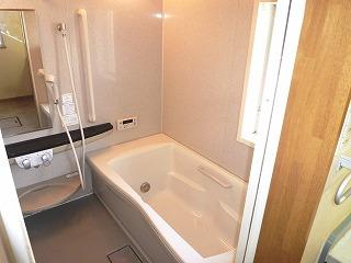 Bathroom. Indoor (11 May 2013) Shooting