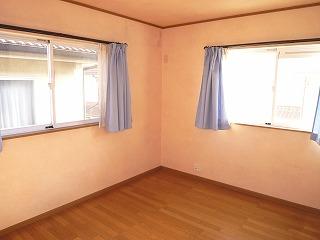 Non-living room. Indoor (11 May 2013) Shooting