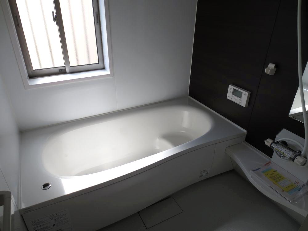 Bathroom. ■ Automatic hot water filling the bathroom 1 pyeong size, Reheating, With heat insulation function, Bathroom is equipped with heating dryer ■