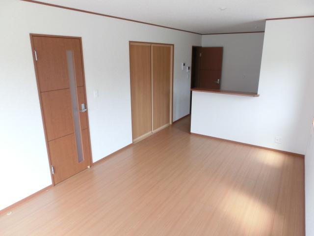 Same specifications photos (living). Likely to increase the conversation of family LDK