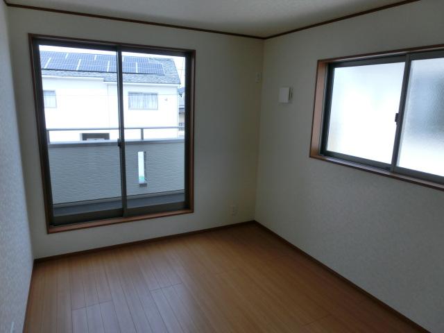 Same specifications photos (Other introspection)