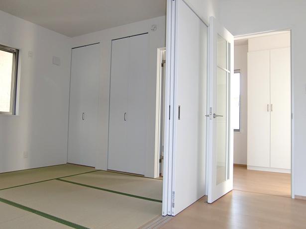 Non-living room. Indoor (September 2013) Shooting