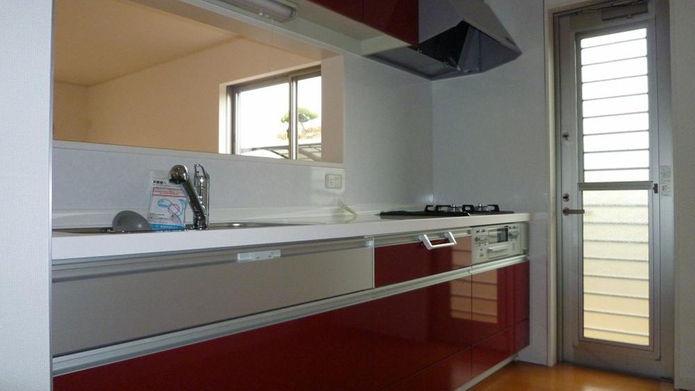 Same specifications photo (kitchen)